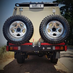 LC79 REAR BUMPER - Tyres